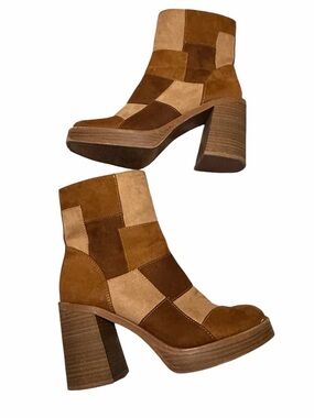 Women's Tan Patchwork Ankle Boots - Universal Thread